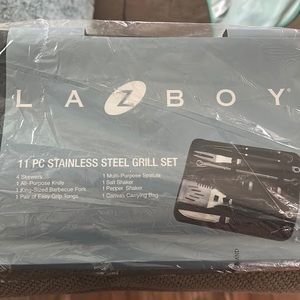 Lazboy grilling set